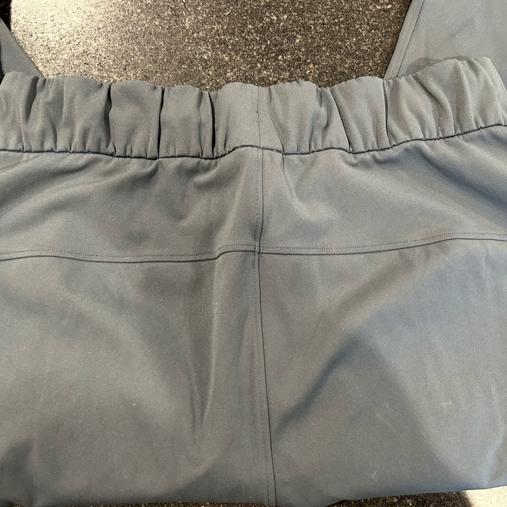 Lululemon joggers - Picture 2 of 4